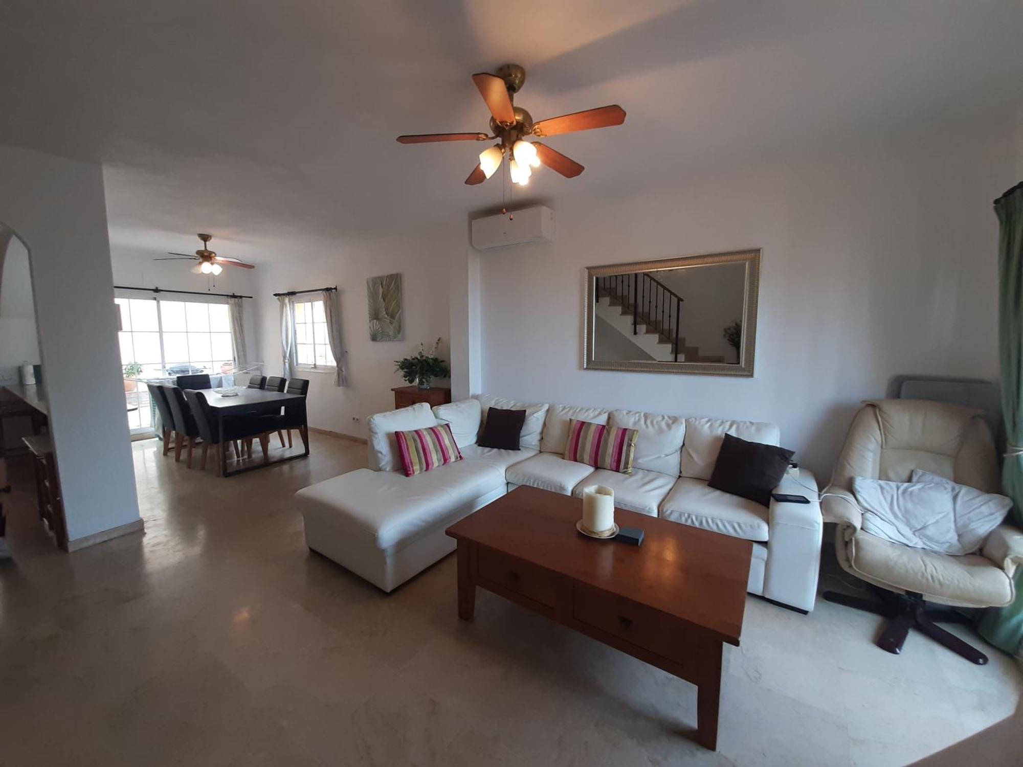 3 Bedroom Home With Amazing Views & Outdoor Spaces Манилва Екстериор снимка